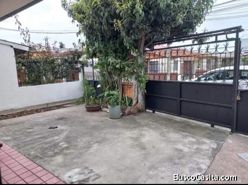 CASA INDEPENDIENTE DE ARRIENDO SECTOR EL LABRADOR