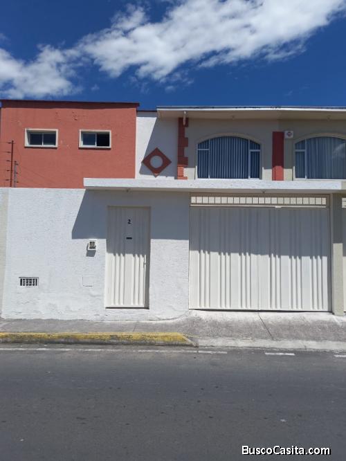 Casa de 3 habitaciones, 3 baños 140 metros cuadrados de construcción Valle de los Chillos