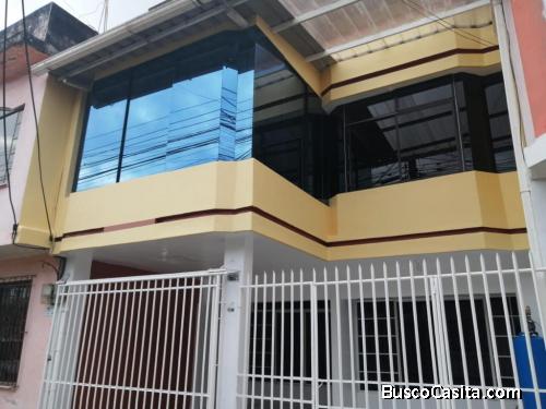 Vendo hermosa casa Urb los Rosales 