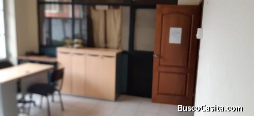 Alquilo oficina en Kennedy Norte