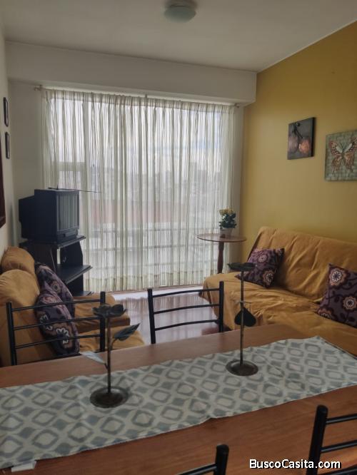 Departamento amoblado, 2 hab. Sector Mariscal