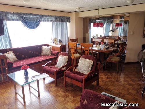 VENDO DEPARTAMENTO de 3 DORMITORIOS  REMODELADO sector ESTADIO OLIMPICO en  la Eloy Alfaro