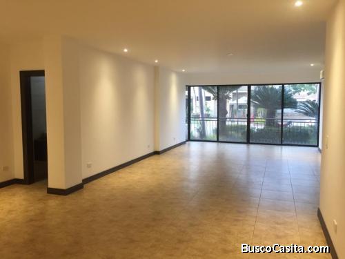 Apartamento Planta Baja Estancias Del Río, Samborondón 