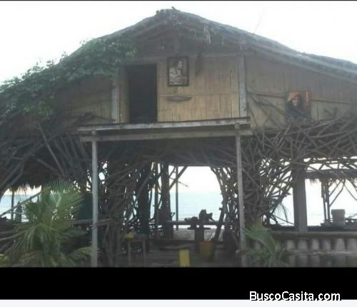 BAR EN ATACAMES DE ARRIENDA O SE ALQUILA LISTO PARA NEGOCIO 