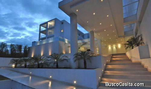 Departamento de 2 dormitorios en Santa Lucía Alta, Cumbayá