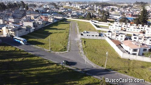 DE OPORTUNIDAD! LOTES DE VENTA EN LA URBANIZACIÓN LOS FAROLES - LATACUNGA