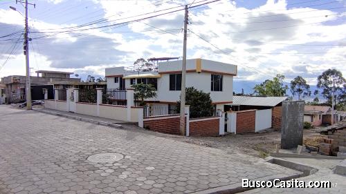 CASA-3DORMITORIOS-3  BAÑOS-2 PARQUEADEROS