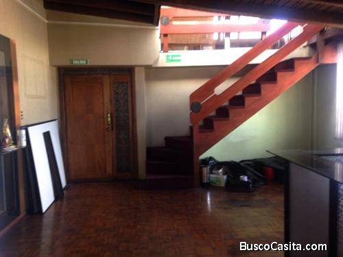 Vendo Departamento en America y Mañosca