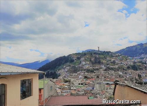 VENDO CASA TOLA ALTA HERMOSA VISTA AL PANECILLO