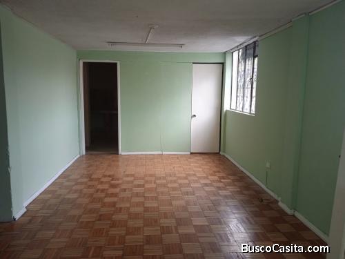 Arriendo oficina en Solanda sur de Quito 