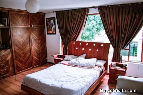 HERMOSA CASA EN VENTA - SECTOR PRIVILEGIADO