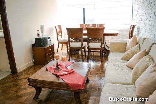 ARRIENDO HERMOSO DEPARTAMENTO AMOBLADO - EXCELENTE UBICACION