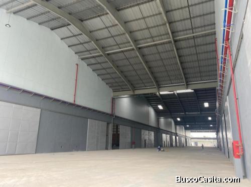 Venta / alquiler Bodega Industrial 10.000 m² en Complejo - Durán - Ecuador