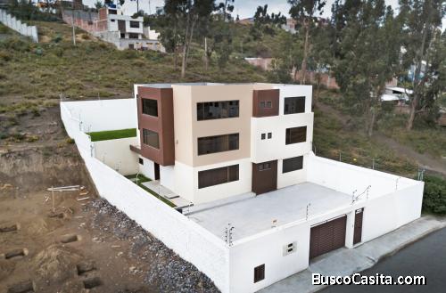 Departamentos de Primera hasta con 3 parqueaderos!!