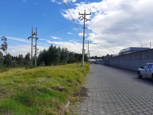 INDUSTRIAL, TERRENO semiplano, 9622m2, 148 metros de frente, COS 50%, 5 pisos, todos los servicios