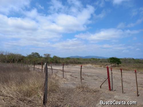 VENTA DE TERRENO EN LOS BAJOS DE MONTECRISTI 