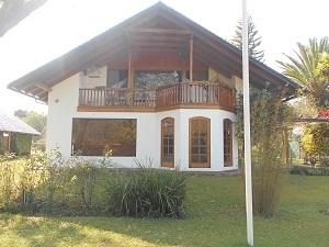  MIRASIERRA, propiedad independiente, esquinera,  2.116m2 de terreno y 500m2 de construcción.