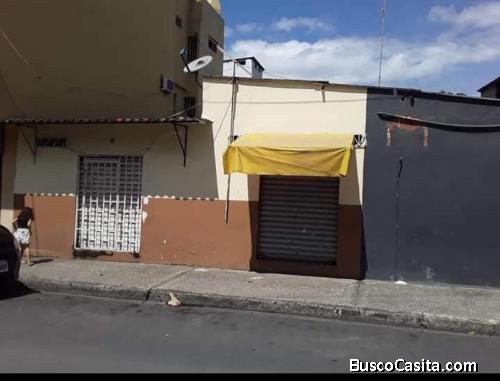 Venta de casa esquinera rentera