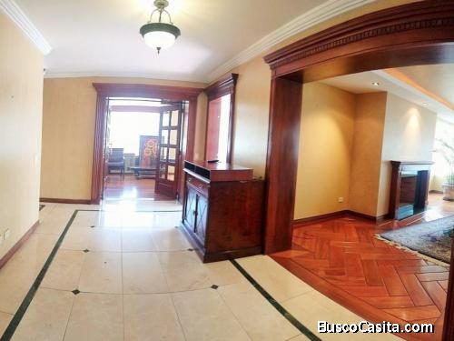 MUY AMPLIO, ELEGANTE, LUMINOSO Y BIEN CONSERVADO DEPARTAMENTO