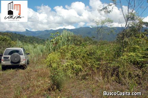 AMPLIO TERRENO EN HUACHO.