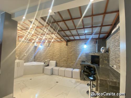 Casa Entrada de Calderón 2 pisos 3 Cuartos Entrada Independiente