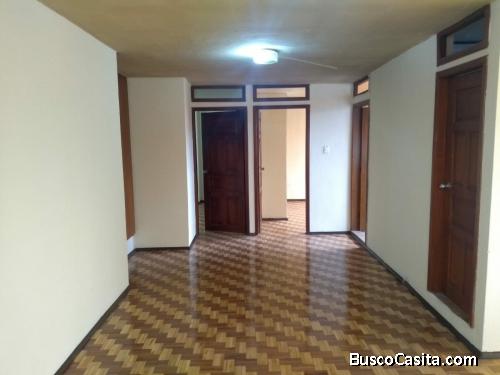 Se arrienda Dpto Monteserrin 