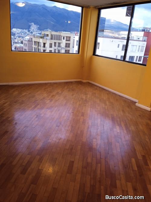 BONITO E ILUMINADO CON 2 DORMITORIOS, MONTESERRIN