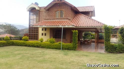 QUINTA VACACIONAL DE VENTA EN MALACATOS 