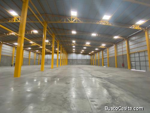 Duran estrene bodegas y naves industriales de 8700 mt2