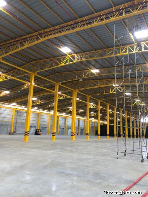 Duran estrene bodega y nave industrial de 4350 mt2