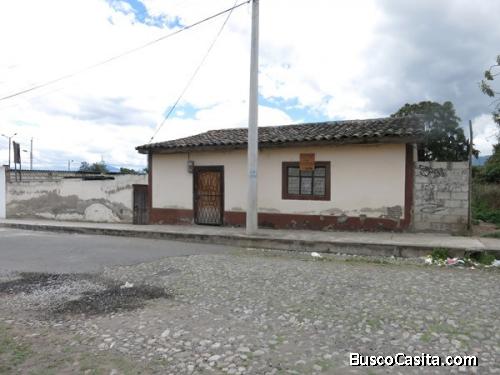 VENDO TERRENO DE 916 m TODO SERVICIO  NATABUELA PROV.IMBABURA A 30 metros DE LA PANAMERICANA NORTE 