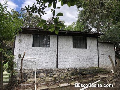 Se arrienda una habitación en Tumbaco, sector la Esperanza