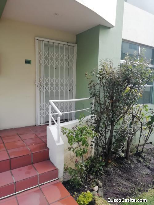 CASA EN CONJUNTO DE ALQUILER SECTOR SOLCA