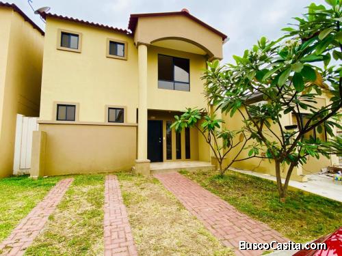 Se Alquila Casa Urb.VILLA CLUB Etapa Omega