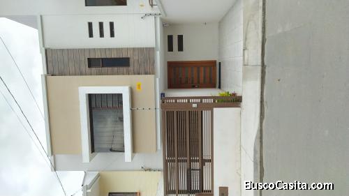 VENDO HERMOSA CASA EN LA CDLA KENNEDY