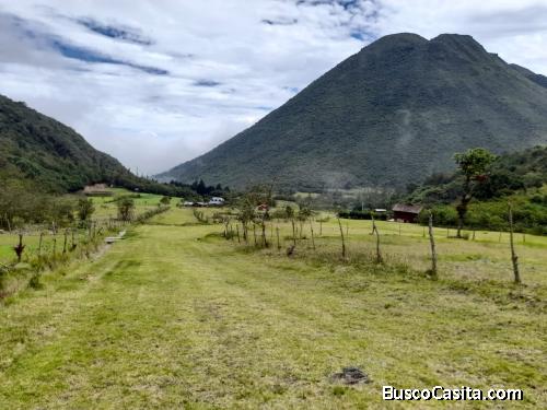 Terreno en la reserva Pululahua Mitad del Mundo 