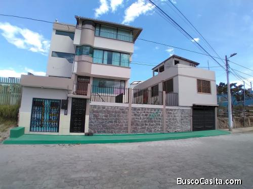 SE VENDE CASA DE 3 PISOS CON BLOQUE ADICIONAL