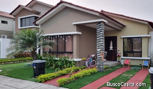 CASA EN VENTA SAMBORONDON CIUDAD CELESTE