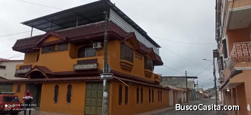 VENDO DE OPORTUNIDAD HERMOSA MANSIÓN FAMILIAR ESQUINERA