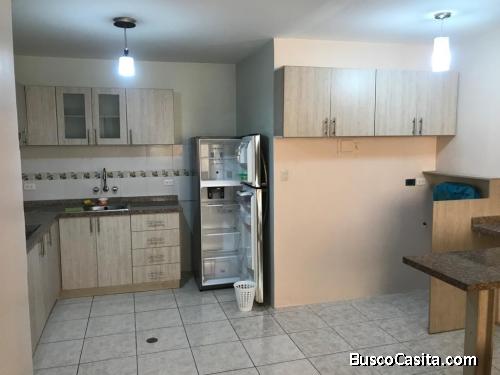 Rento Departamento en Manta a una cuadra Playa Murciélago