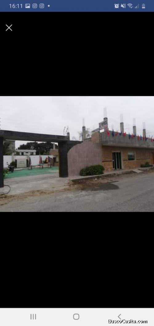 Vendo casa con Piscina en Tonsupa con 7 habitaciones 