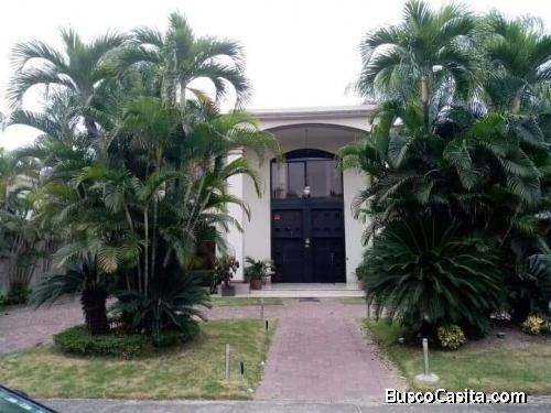 Ubr San Isidro.  Dirección km 4.5 vía Samborondón.  800 metros cuadrados.