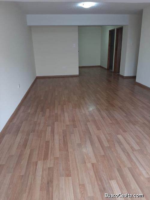 Arriendo departamento 3 dormitorios sector Consejo Nacional Electoral