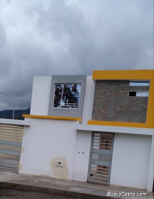 HERMOSA CASA POR ESTRENAR