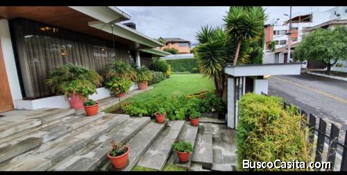 HERMOSA CASA DE VENTA URBANIZACION EL CONDADO