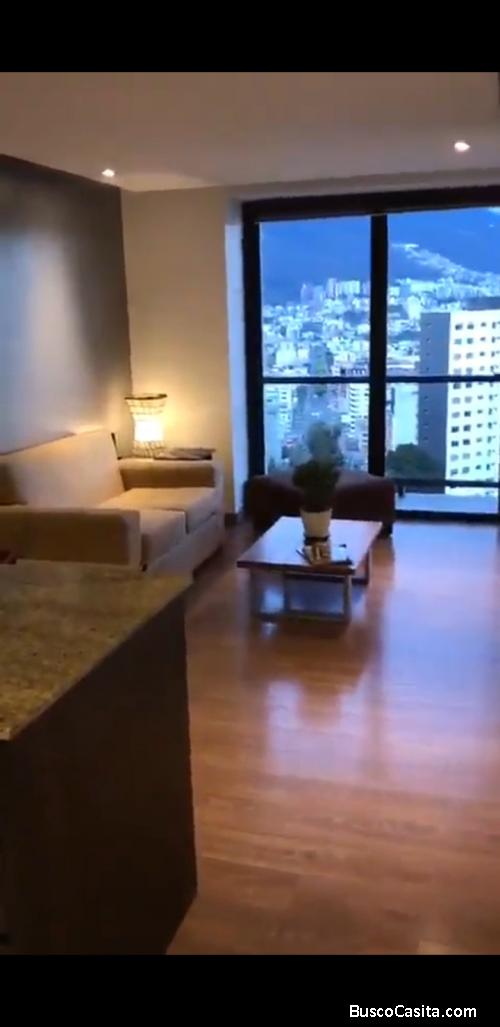 Arriendo departamento con vista privilegiada de Quito