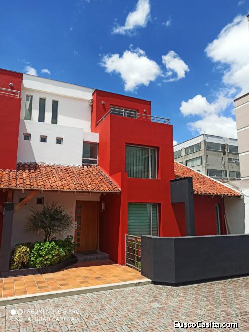 Venta de casa, sector Amagasi de el Inca, 5 Dormitorios 