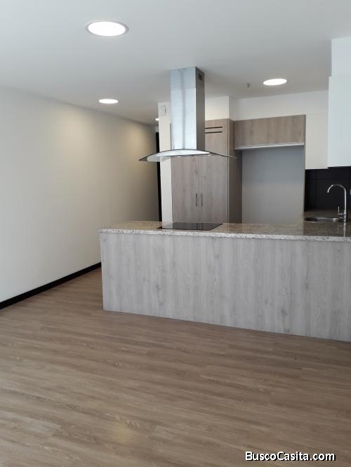 VENDO BONITA SUITE 62 M2, QUICENTTRO