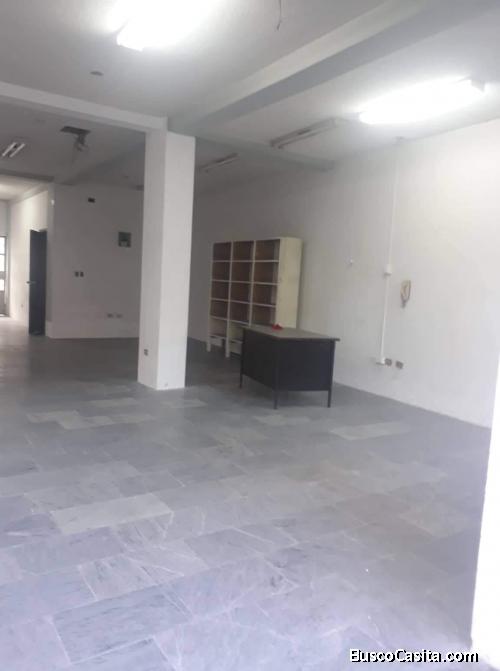 Oportunidad Almacén en centro de Ambato!! 165m2