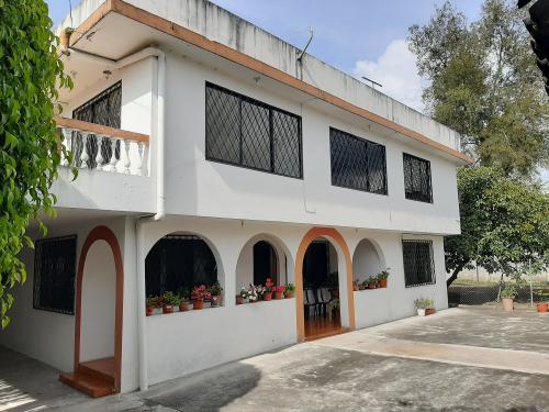 ARRIENDO, LOS CHILLOS, Puente 9, arriendo cómodo departamento de 3 dormitorios, terraza